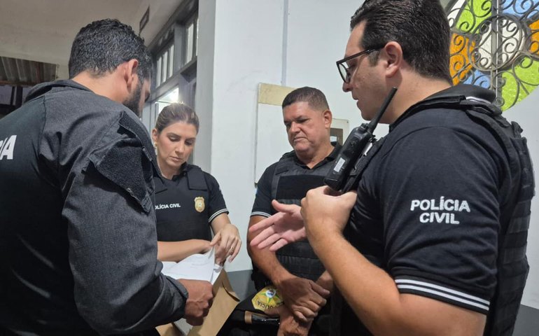 Polícia Civil prende mulher por tráfico de drogas em São Miguel dos Campos