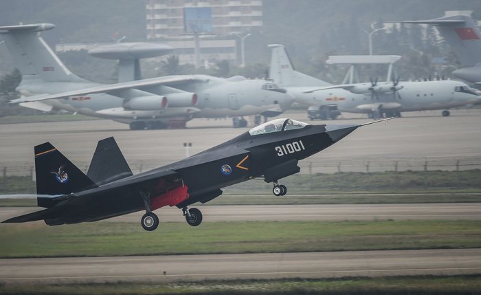 Pesquisadores chineses desenvolvem giroscópio para navegação aérea e naval mais estáveis Pesquisadores chineses desenvolvem giroscópio para navegação aérea e naval mais estáveis
