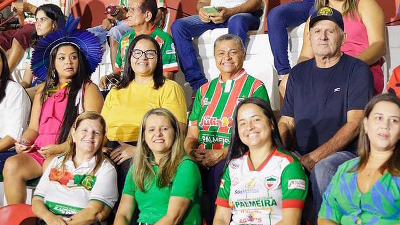Tribuna imperial em Palmeira: a novidade da Arena do CSE inaugurada por 'Tia Julia'
