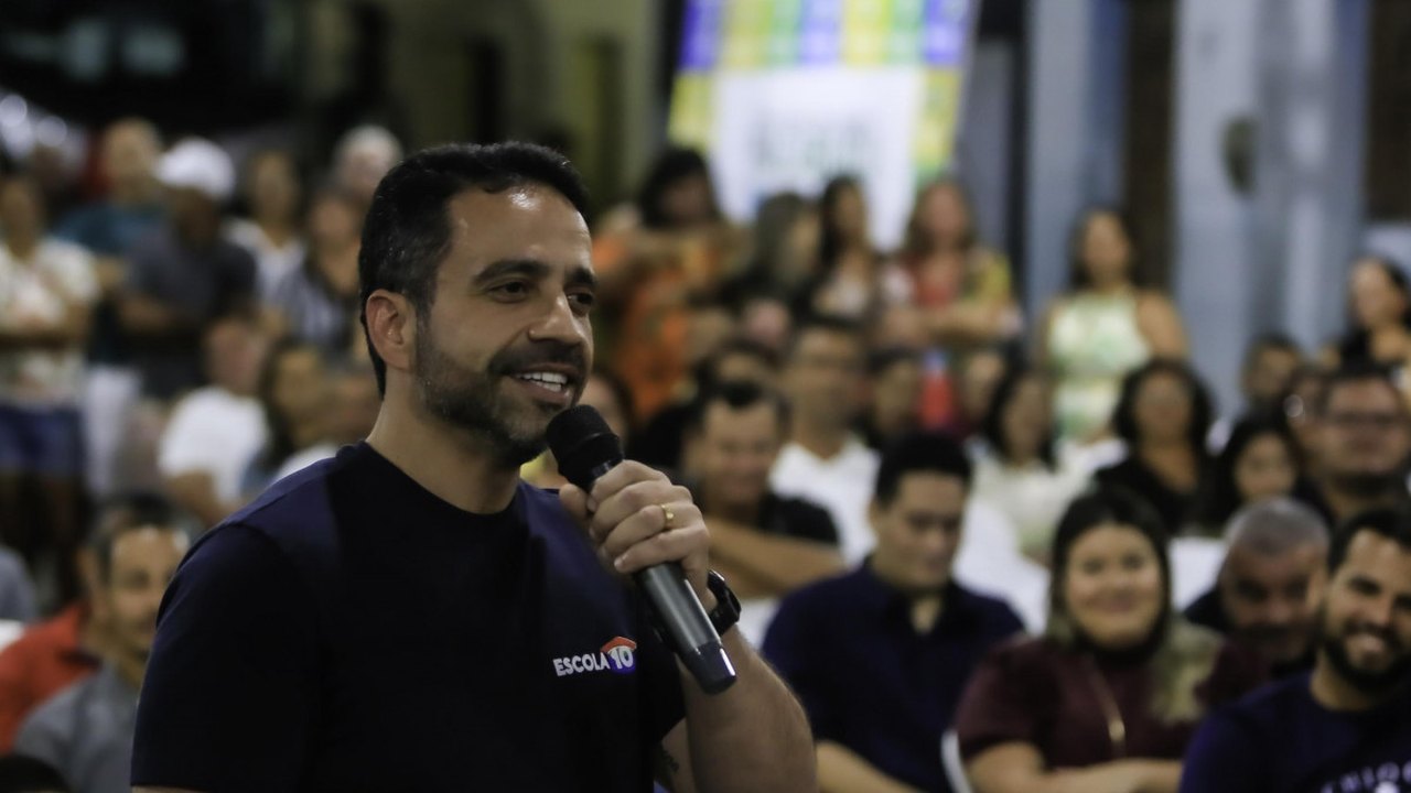 Piaçabuçu recebe um caminhão compactador do Governo e entra no cronograma do Pró-Estrada