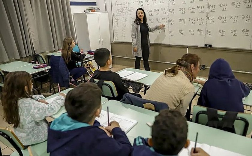 Pé-de-Meia: pagamento a estudantes começa nesta segunda-feira (28)