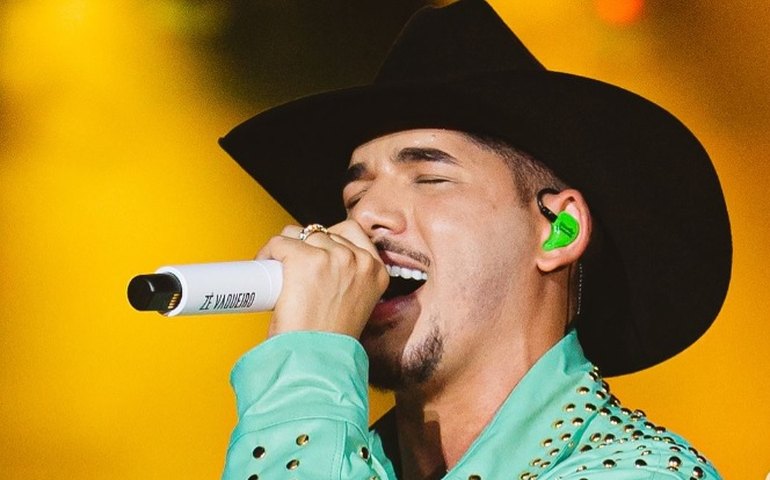 Quem é Zé Vaqueiro, ícone do piseiro envolvido em acidente de carro um mês após morte do filho caçula