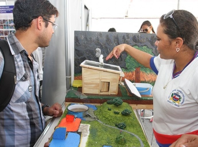 Simpósio de Ciências da Natureza e Matemática debate pesquisa