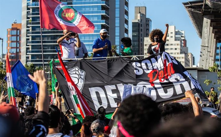 Onze Estados e DF têm atos contra Bolsonaro