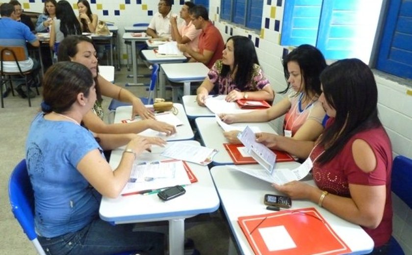 Pré-Uneal inicia capacitação para professores em Arapiraca