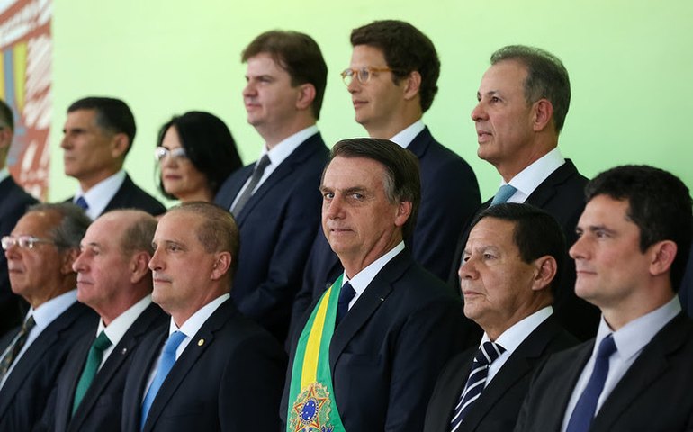 Comissão de Ética da Presidência não puniu bolsonaristas em 9 em cada 10 casos