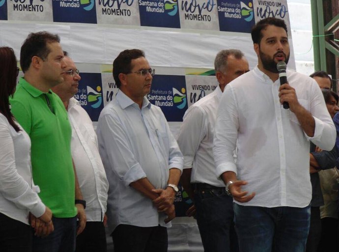 Governador e prefeito lançam PAA estadual em Santana do Mundaú
