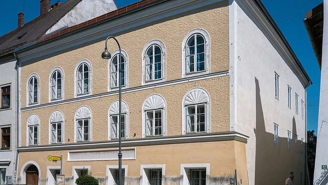 Casa onde Hitler nasceu e foi criado será transformada em posto policial