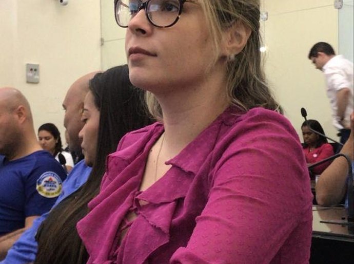Gaby Ronalsa alerta para a importância de discutir a prevenção ao suicídio