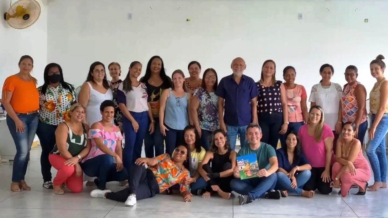 Sala de Criatividade para professores abre programação da Flipenedo