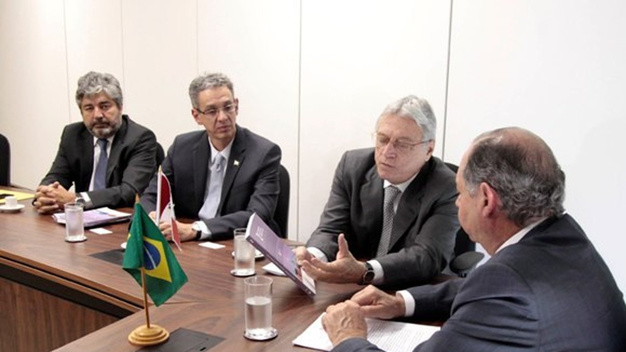 Construção de polos tecnológicos é tema de audiência em Brasília