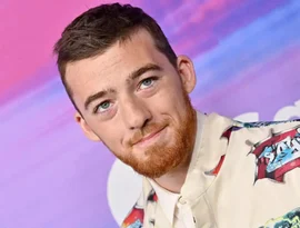 Por que 'Euphoria' manteve personagem de Angus Cloud vivo após morte do ator?