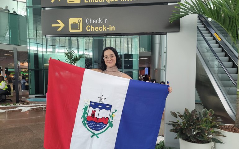 Estudante da rede estadual embarca para intercâmbio nos Estados Unidos