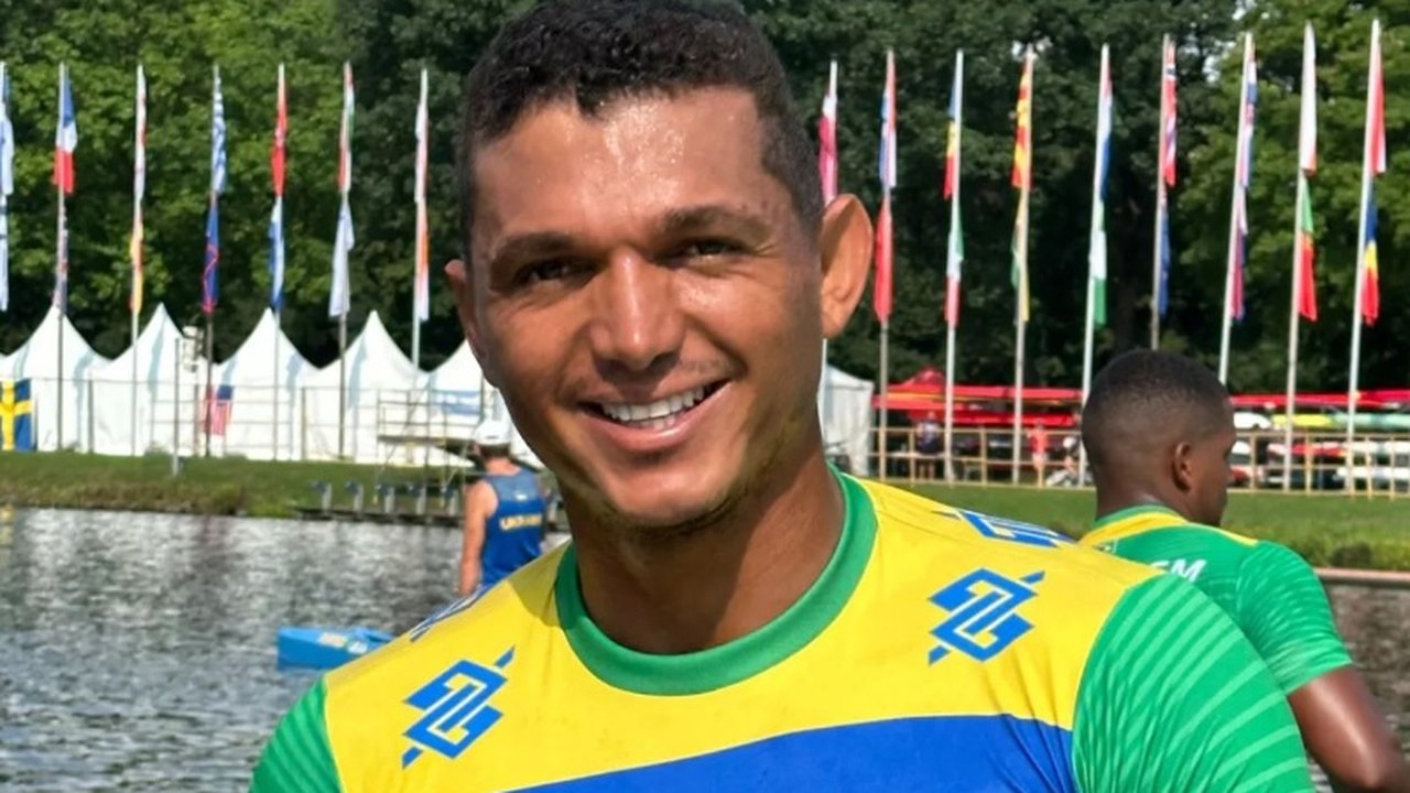 Isaquias Queiroz vence bateria e vai à final na canoagem; polo aquático feminino está na semi