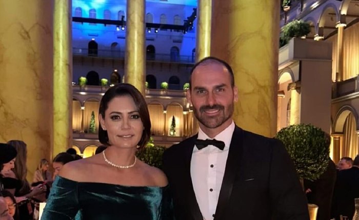 Michelle e Eduardo Bolsonaro são excluídos da posse de Trump no Capitólio Michelle e Eduardo Bolsonaro são excluídos da posse de Trump no Capitólio