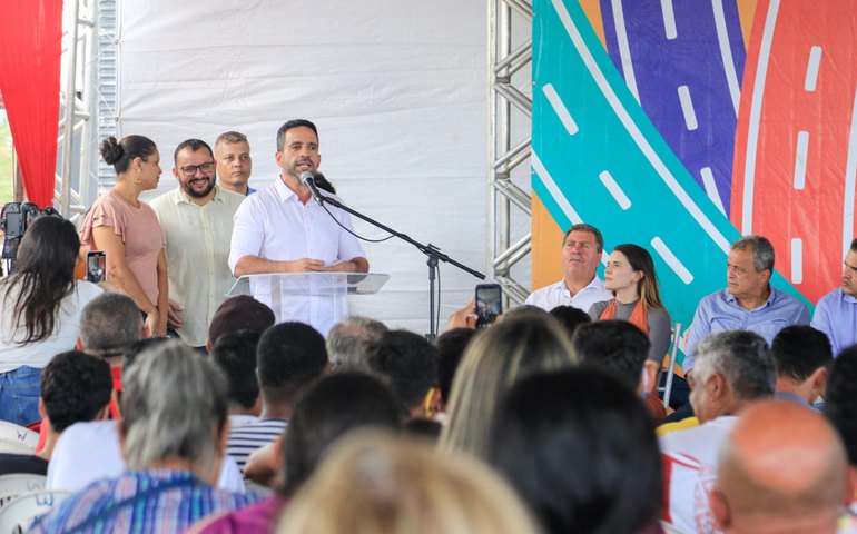 Em Delmiro Gouveia, Paulo Dantas anuncia investimentos de R$ 90 milhões em obras