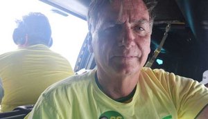 Bolsonaro chega ao Palácio do Planalto, mas não comenta resultado da eleição