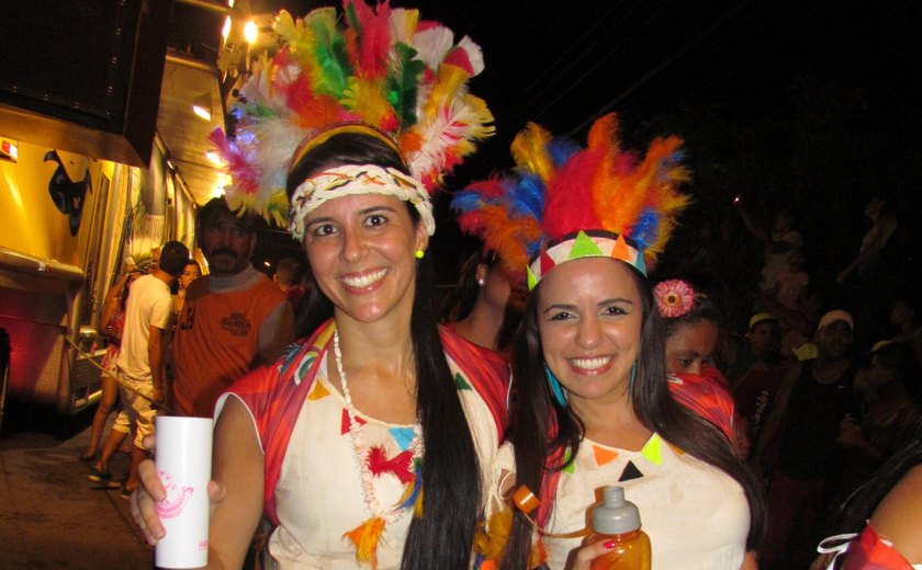 Andorinhas: segundo dia de prévia carnavalesca em Palmeira é sucesso