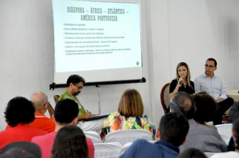 Chá de Memória aproxima o Arquivo Público da comunidade