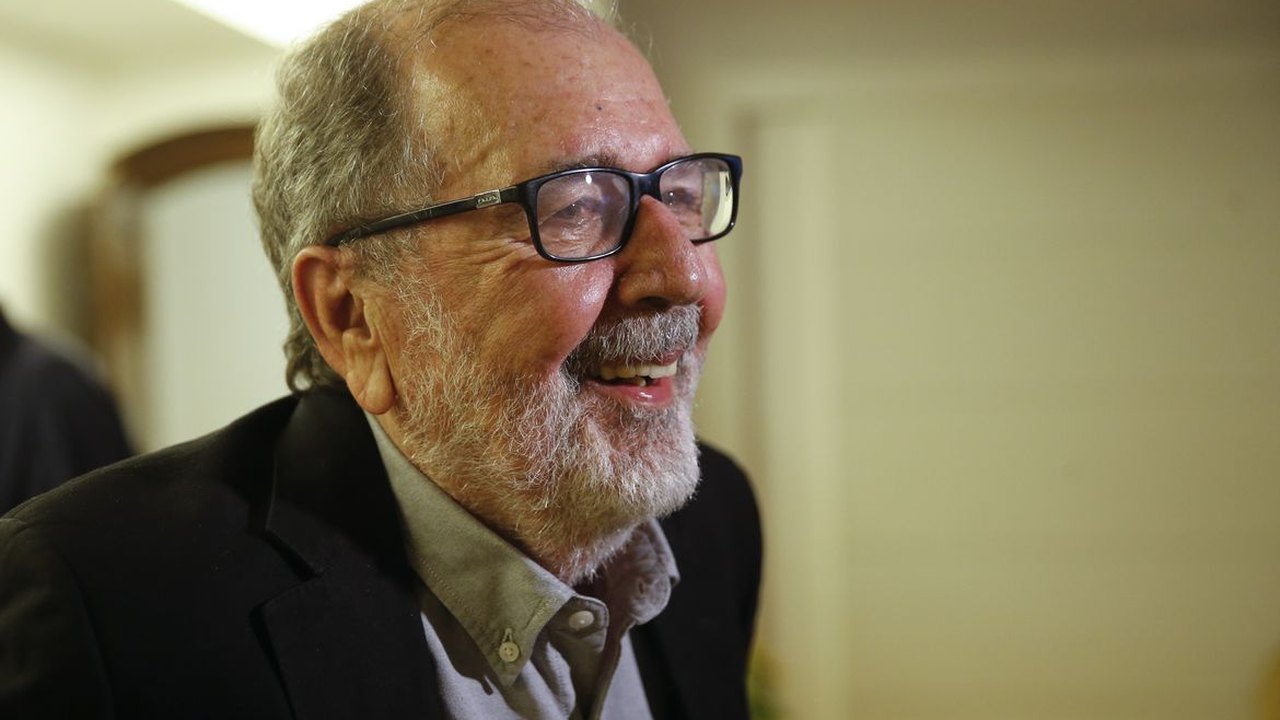 VÍDEO: Projeto a Academia Alagoana de Letras Convida; hoje com Cacá Diegues
