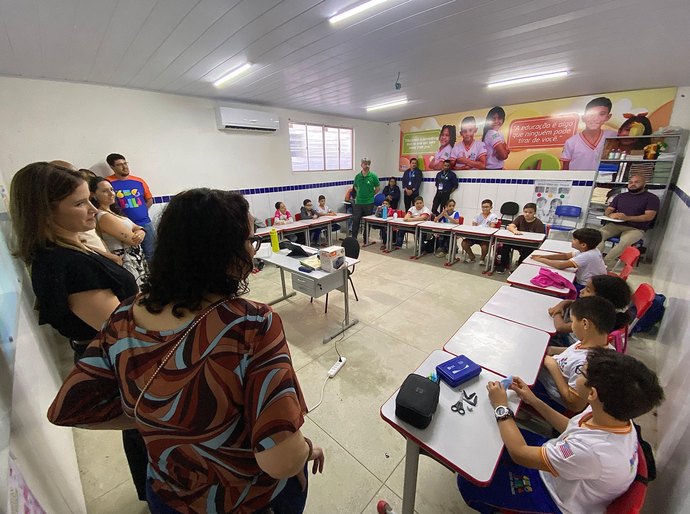 Escola pública bilíngue em AL atrai gestores de BH e mais oito municípios do Sul e Sudeste