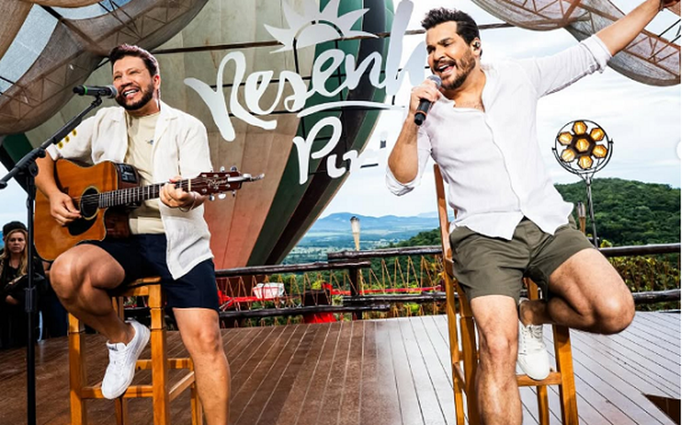 “Até Ficar Velhin” (Cleber e Cauan), é sucesso na internet e nas FMs