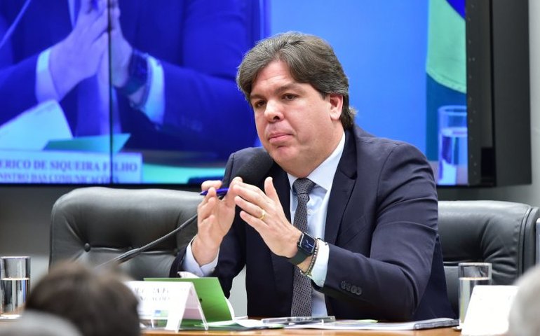 Governo anuncia implantação da TV 3.0 até a Copa de 2026