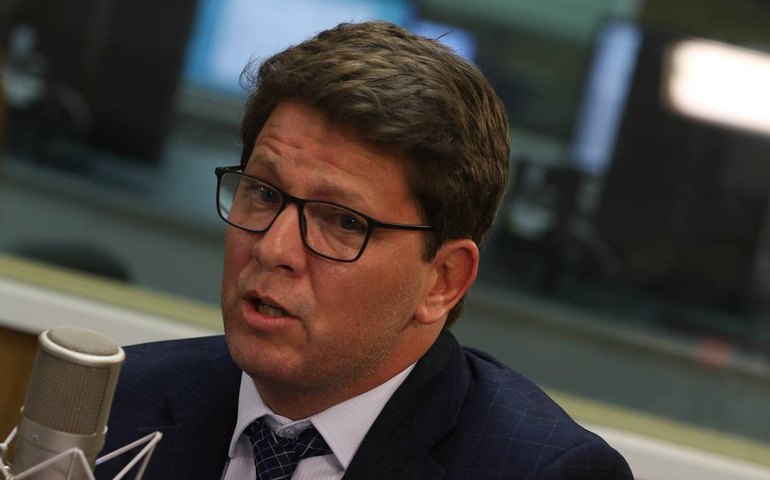 Mário Frias é internado com suspeita de princípio de enfarte