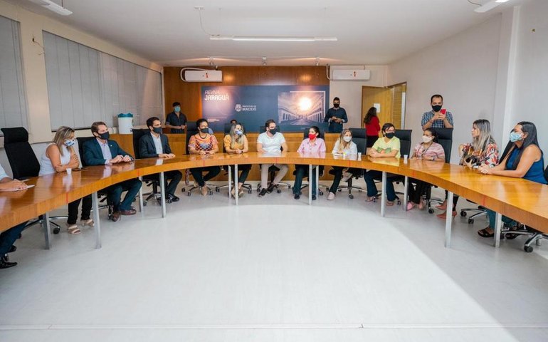 Pedro Vilela reforça compromisso dos Precatórios do FUNDEF em encontro de professores com JHC