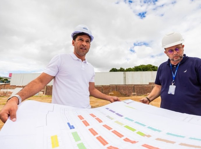 Prefeito Rodrigo Cunha acompanha início das obras do novo Mercado Público do Tabuleiro do Martins