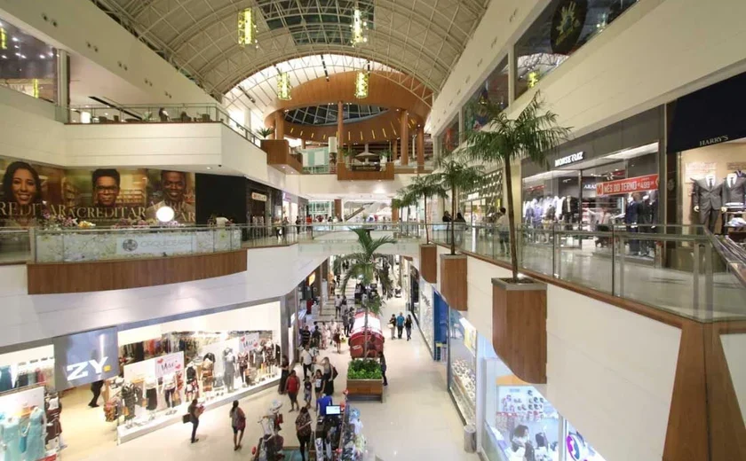 Vendas nos shoppings devem crescer 2,2% no Dia dos Pais, aponta pesquisa da Abrasce