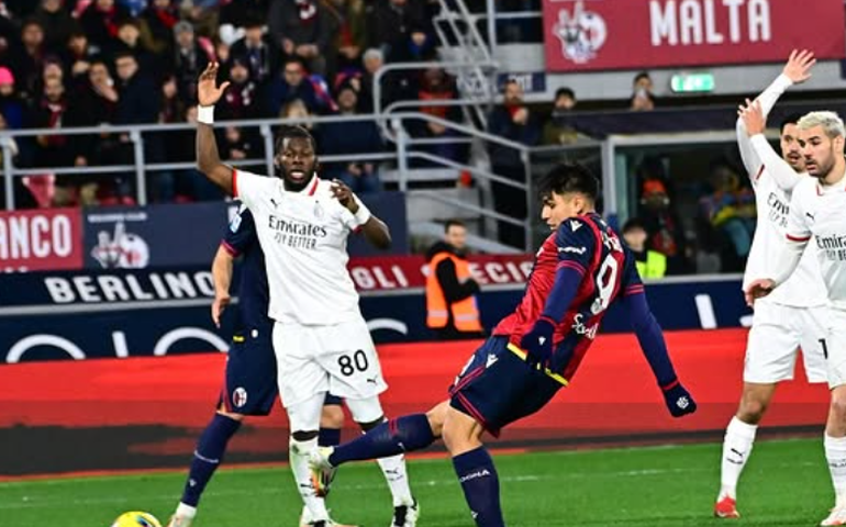 Bologna vira diante de Milan em duelo de equipes que decepcionam no Italiano