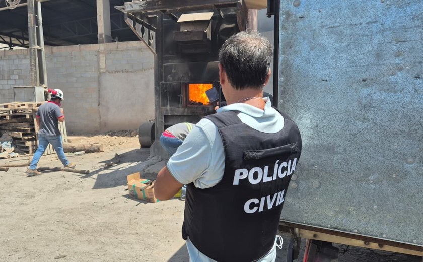 Polícia Civil incinera mais de uma tonelada de drogas apreendidas em Maceió