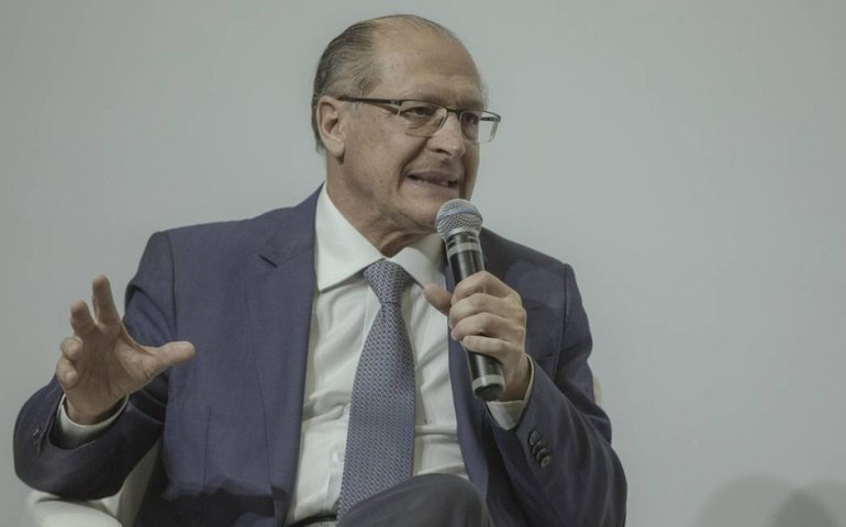 Alckmin se posiciona contra privatização do BB e Petrobras em evento da ABDIB