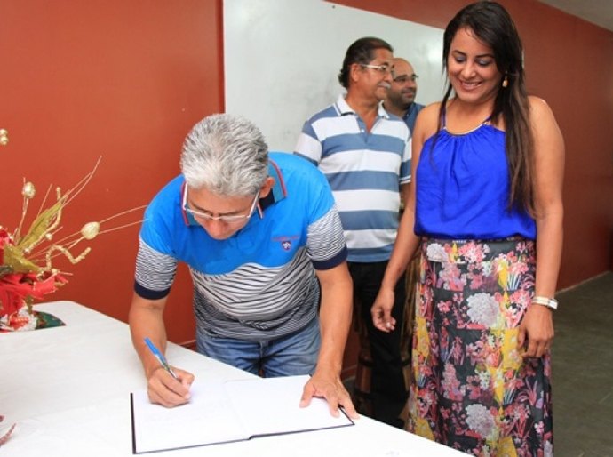 Conselheiros escolares da Alta Maceió são empossados pela Educação