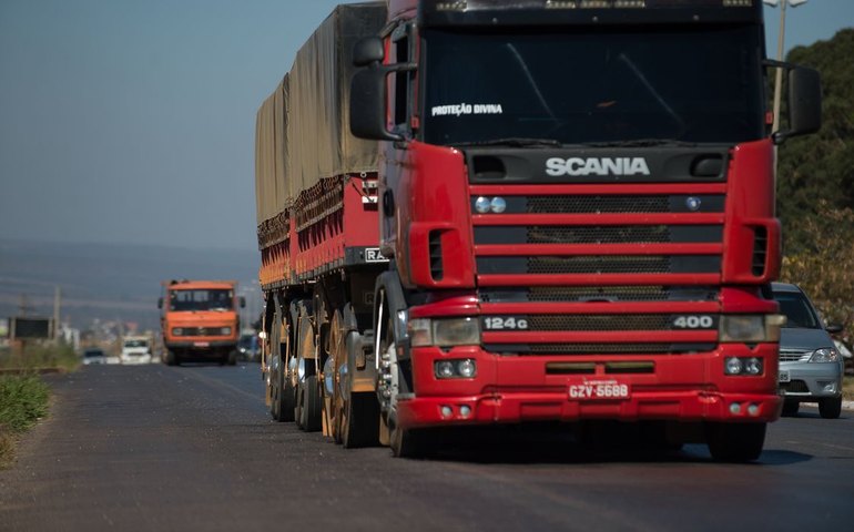 PRF reforça fiscalização em rodovias federais na Operação Natal