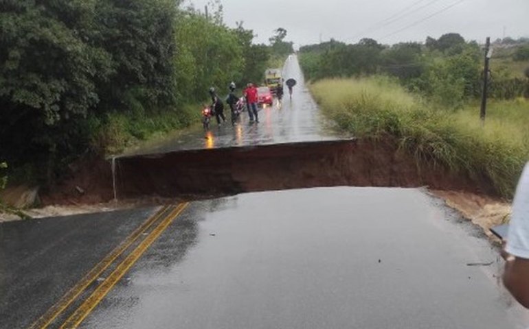 Estado prepara o pagamento das parcelas do Auxílio Chuvas para esta semana
