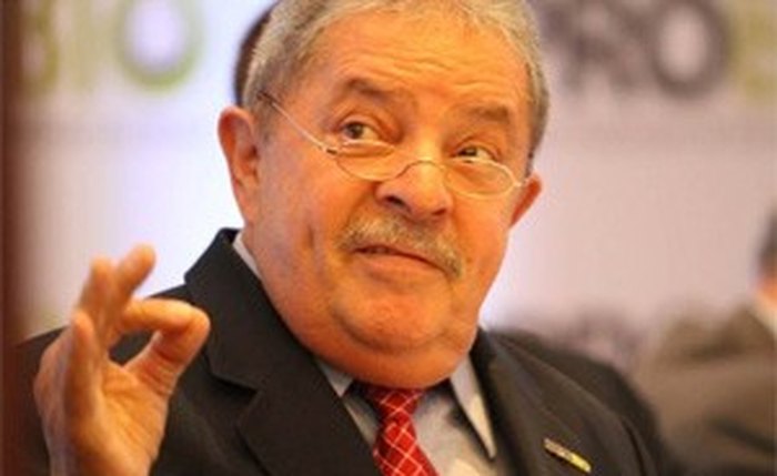 PT convoca militância para 'batalha' em defesa de Lula e do partido