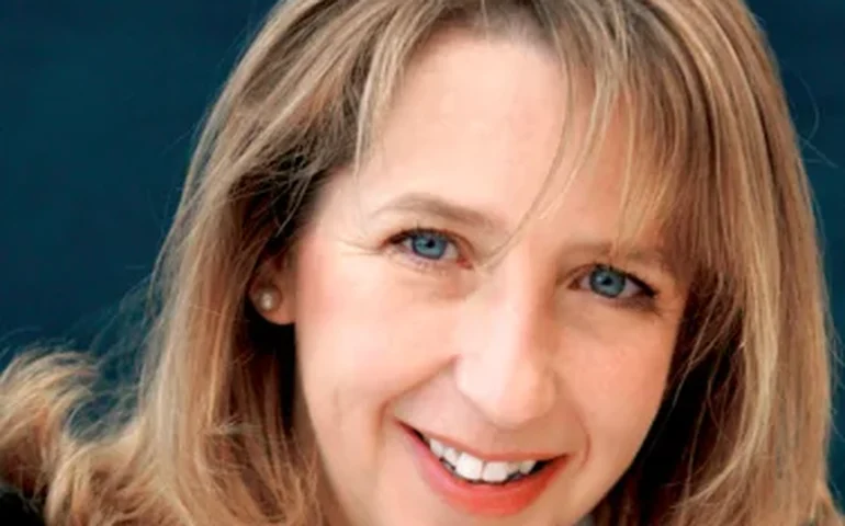 Na Fliparaíba, Inês Pedrosa defende pluralidade do idioma português: 'Sempre senti a língua no Brasil mais solta'