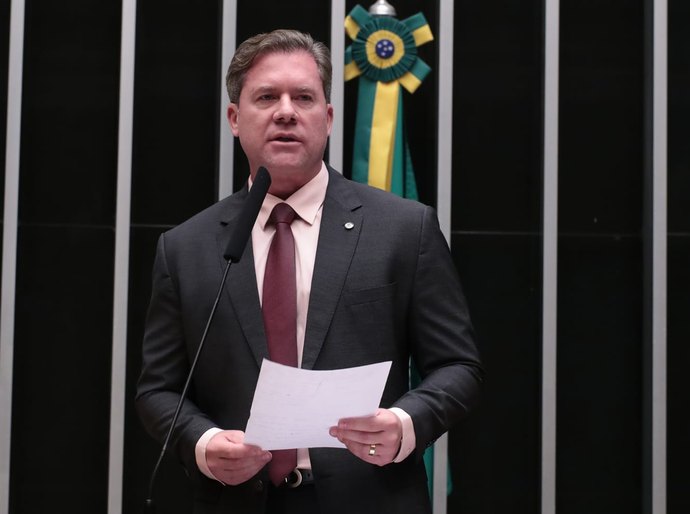 Marx Beltrão cobra solução pacífica para conflito em Palmeira e defende famílias que vivem há décadas na região