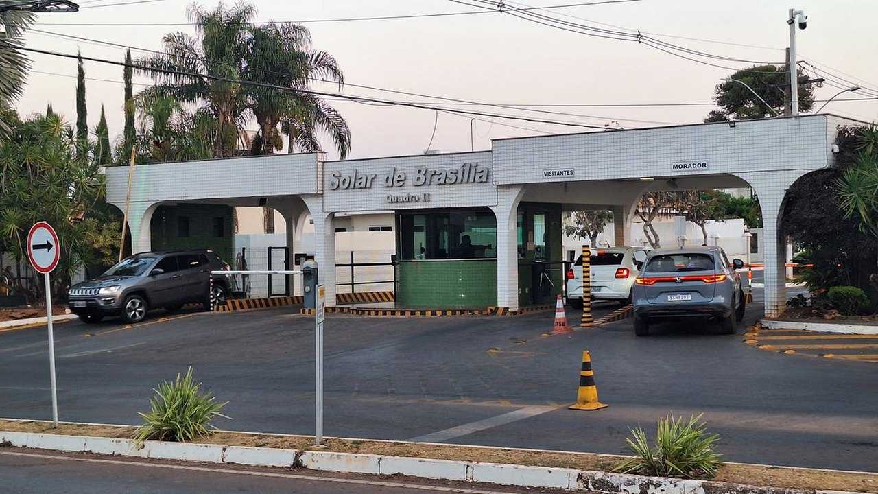 PF não encontra armas após busca na casa de Bolsonaro