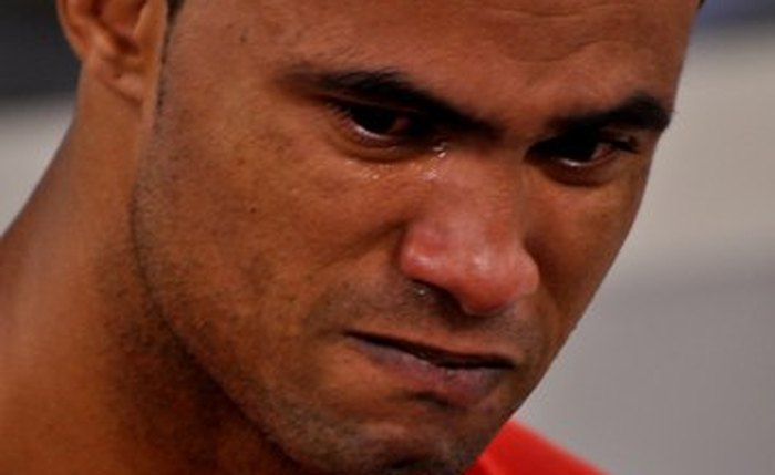 Bruno foge de perguntas sobre o caso Eliza