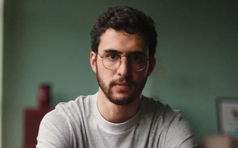 Zeca Veloso: 'Estou do lado dessa galera que me chama de nepobaby'