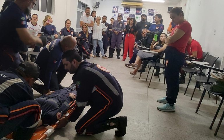 Profissionais do Samu Maceió participam de capacitação sobre Restrição de Movimento da Coluna