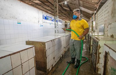 Mercado e feira do Tabuleiro recebem mutirão de limpeza nesta segunda