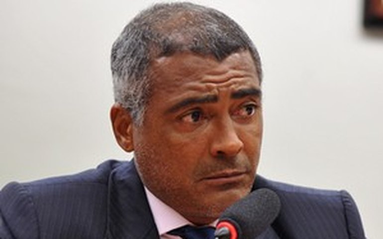 Romário detona Zagallo, Felipão e Luxemburgo: ‘Me tiraram 2 Olimpíadas e 1 Copa’