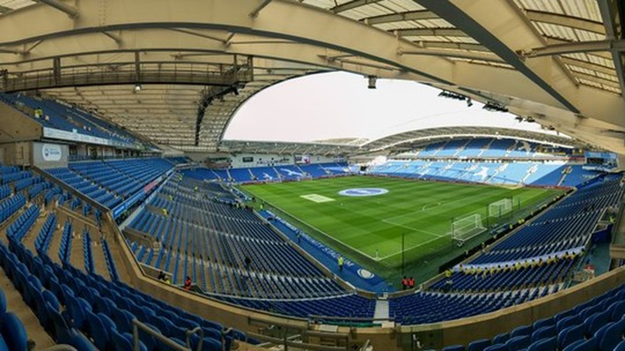 Inglaterra permite público no amistoso Brighton x Chelsea de sábado como teste