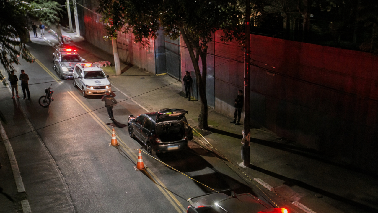 Perseguição a carro furtado termina com um morto no Morumbi