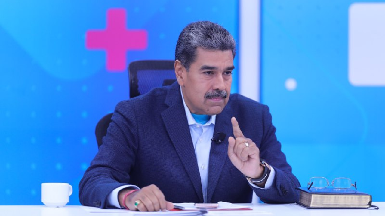 Maduro classifica como 'fracassada' Cúpula Ibero-Americana com chefes de Estado realizada no Equador