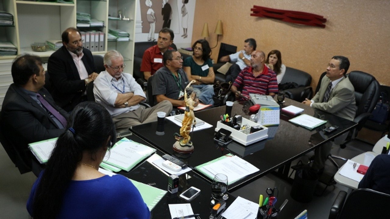 Promotoria de Defesa do Consumidor discute transtornos provocados por eventos em Jacarecica